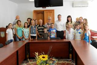 Дітей загиблих воїнів АТО привітали з новим навчальним роком